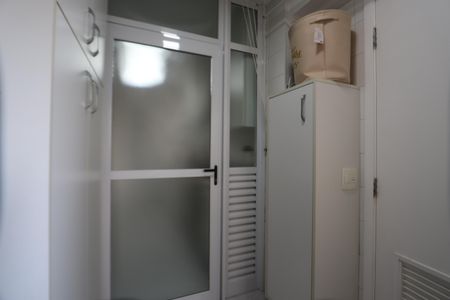 Apartamento à venda com 132m², 3 quartos e 2 vagasLavanderia