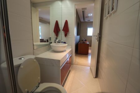 Apartamento à venda com 132m², 3 quartos e 2 vagasBanheiro Social