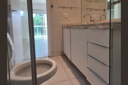 Apartamento para alugar com 118m², 3 quartos e 2 vagasBanheiro social