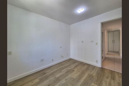 Apartamento para alugar com 118m², 3 quartos e 2 vagasQuarto