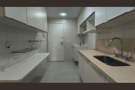 Apartamento à venda com 118m², 3 quartos e 2 vagasCozinha e Área de Serviço 