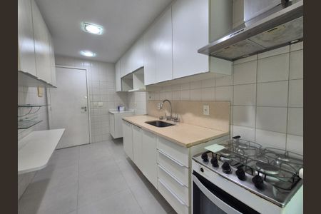 Apartamento para alugar com 118m², 3 quartos e 2 vagasCozinha