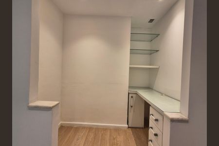 Sala de apartamento à venda com 3 quartos, 118m² em Barra da Tijuca, Rio de Janeiro