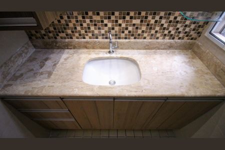 Apartamento para alugar com 64m², 3 quartos e 1 vagaBanheiro