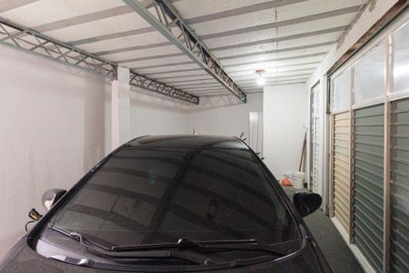 Casa à venda com 205m², 3 quartos e 2 vagasGaragem
