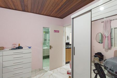 Casa à venda com 205m², 3 quartos e 2 vagasSuíte 2