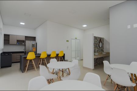 Apartamento à venda com 130m², 3 quartos e 2 vagasÁrea comum - Salão de festas