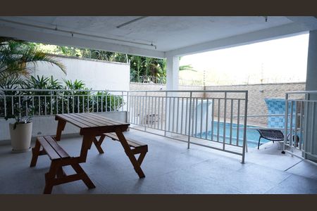 Apartamento à venda com 120m², 2 quartos e 1 vagaÁrea comum - Churrasqueira