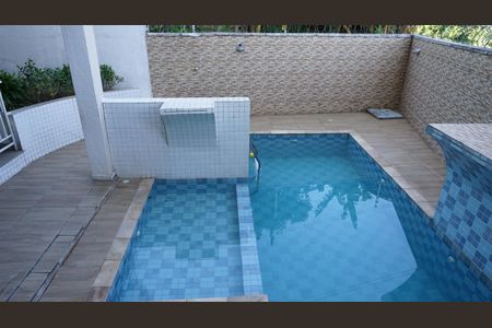 Apartamento à venda com 120m², 2 quartos e 1 vagaÁrea comum - Piscina