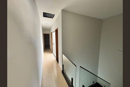 Corredor de casa à venda com 3 quartos, 150m² em Jardim Artur Alvim, São Paulo