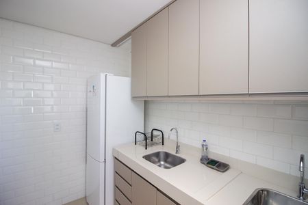 Apartamento à venda com 45m², 2 quartos e 1 vaga Apartamento à venda com 45m², 2 quartos e 1 vagaCozinha e Área de Serviço