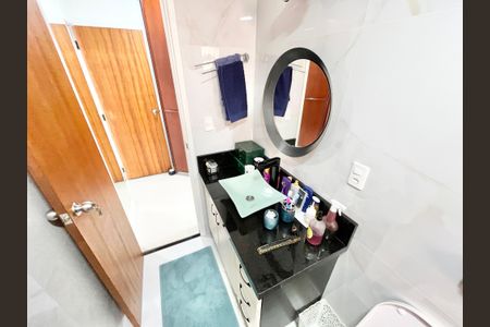 Apartamento à venda com 120m², 3 quartos e 3 vagas Apartamento à venda com 120m², 3 quartos e 3 vagasBanheiro