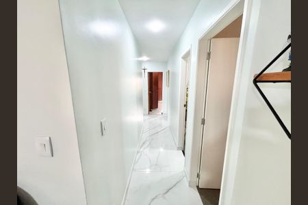 Apartamento à venda com 120m², 3 quartos e 3 vagas Apartamento à venda com 120m², 3 quartos e 3 vagasCorredor