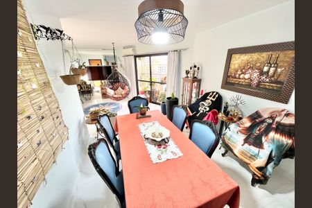 Apartamento à venda com 120m², 3 quartos e 3 vagas Apartamento à venda com 120m², 3 quartos e 3 vagasSala