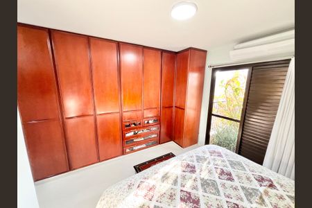 Apartamento à venda com 120m², 3 quartos e 3 vagas Apartamento à venda com 120m², 3 quartos e 3 vagasQuarto 3 - Suíte