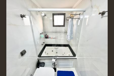 Apartamento à venda com 120m², 3 quartos e 3 vagas Apartamento à venda com 120m², 3 quartos e 3 vagasBanheiro