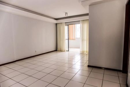 Sala de apartamento para alugar com 3 quartos, 100m² em Setor Oeste, Goiânia