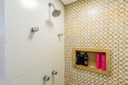 Apartamento à venda com 83m², 2 quartos e 2 vagasBanheiro social