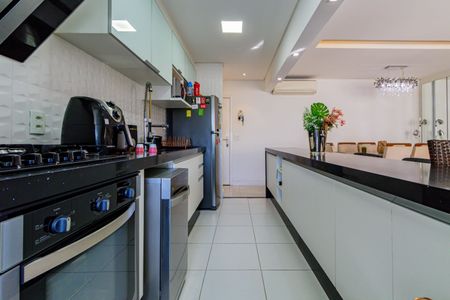 Apartamento à venda com 83m², 2 quartos e 2 vagasCozinha