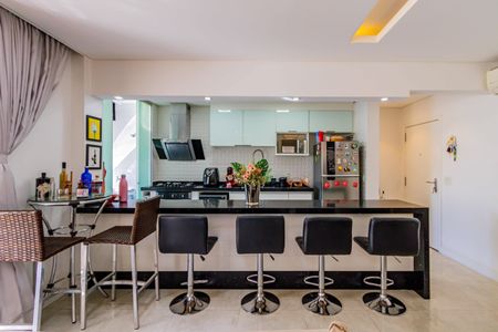 Cozinha de apartamento à venda com 2 quartos, 83m² em Barra Funda, São Paulo