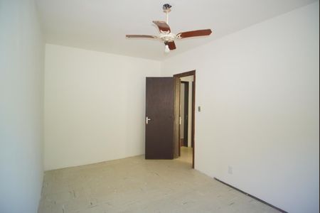 Quarto 1 de casa à venda com 2 quartos, 140m² em Chácara das Pedras, Porto Alegre