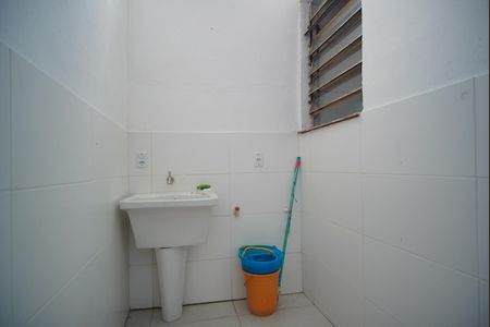 Casa à venda com 140m², 2 quartos e 1 vagaÁrea de Serviço