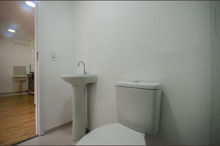 Apartamento para alugar com 34m², 2 quartos e sem vagaBanheiro social