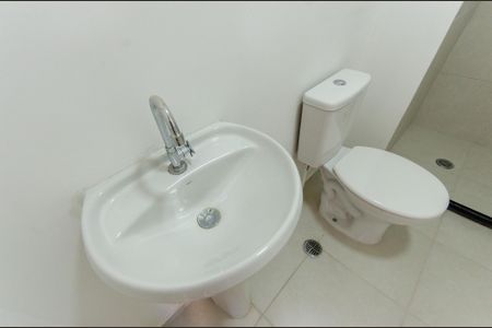 Apartamento para alugar com 34m², 2 quartos e sem vagaBanheiro