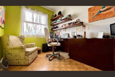 Casa à venda com 230m², 3 quartos e 2 vagas