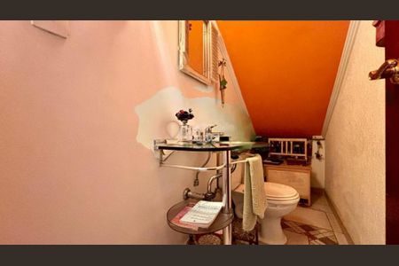 Casa à venda com 230m², 3 quartos e 2 vagas