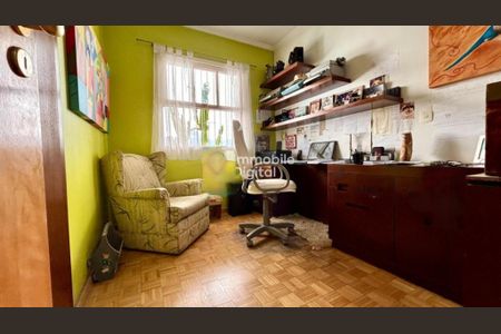 Casa à venda com 230m², 3 quartos e 2 vagas