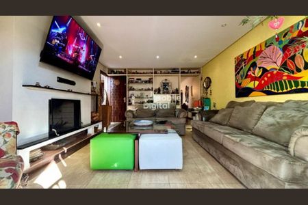 Casa à venda com 230m², 3 quartos e 2 vagas
