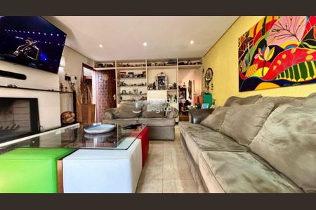 Casa à venda com 3 quartos, 230m² em Brooklin, São Paulo
