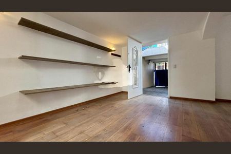 Casa à venda com 3 quartos, 177m² em Santo Amaro, São Paulo