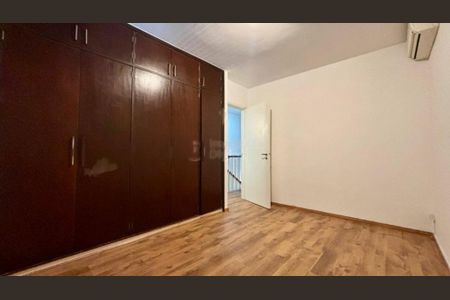Casa à venda com 177m², 3 quartos e 3 vagas