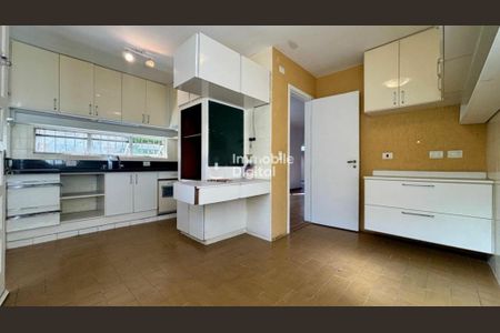 Casa à venda com 177m², 3 quartos e 3 vagas