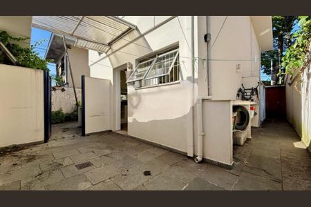Casa à venda com 177m², 3 quartos e 3 vagas