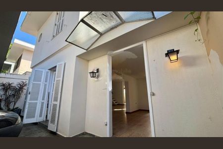 Casa à venda com 177m², 3 quartos e 3 vagas