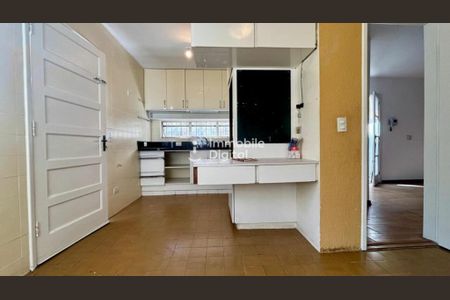 Casa à venda com 177m², 3 quartos e 3 vagas