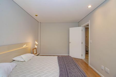 Quarto 2 de apartamento à venda com 2 quartos, 72m² em Auxiliadora, Porto Alegre
