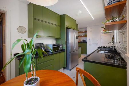 Apartamento à venda com 178m², 4 quartos e 3 vagas