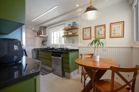 Apartamento à venda com 178m², 4 quartos e 3 vagas