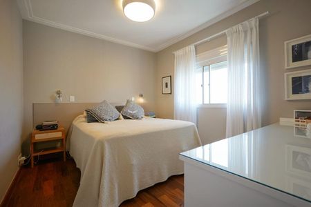 Apartamento à venda com 178m², 4 quartos e 3 vagas