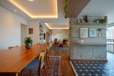 Apartamento à venda com 178m², 4 quartos e 3 vagas