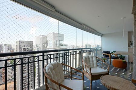 Apartamento à venda com 178m², 4 quartos e 3 vagas