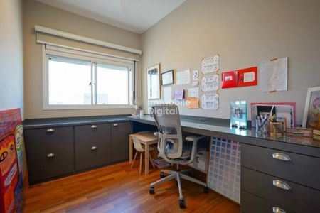 Apartamento à venda com 178m², 4 quartos e 3 vagas