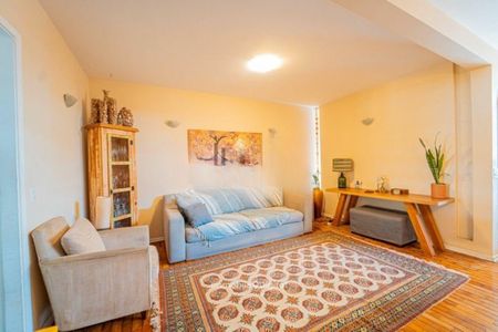 Casa à venda com 3 quartos, 211m² em Campo Belo, São Paulo