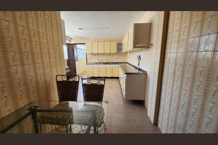 Apartamento para alugar com 198m², 4 quartos e 2 vagasCozinha 