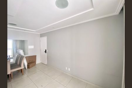 Sala de apartamento para alugar com 2 quartos, 49m² em Jardim Flor da Montanha, Guarulhos