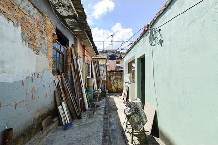 Casa à venda com 190m², 2 quartos e 2 vagasÁrea externa